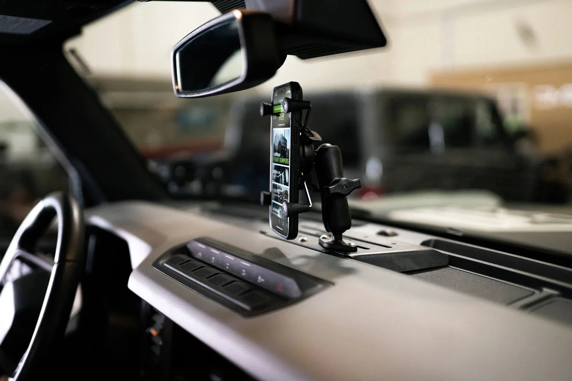 DV8 Digital Device Dash Mount -  2021 Ford Bronco  - DMBR-01