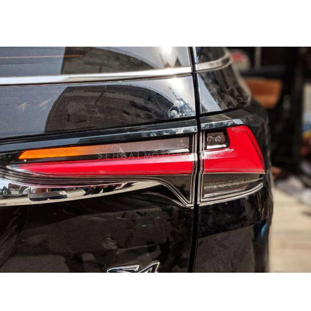 Toyota Fortuner V1 Lexus Sequential Back lamps Light - Model 2016-2021 - Fortuner LX570