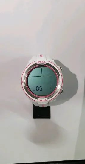 Used Cressi GOA Dive Computer-White / Pink